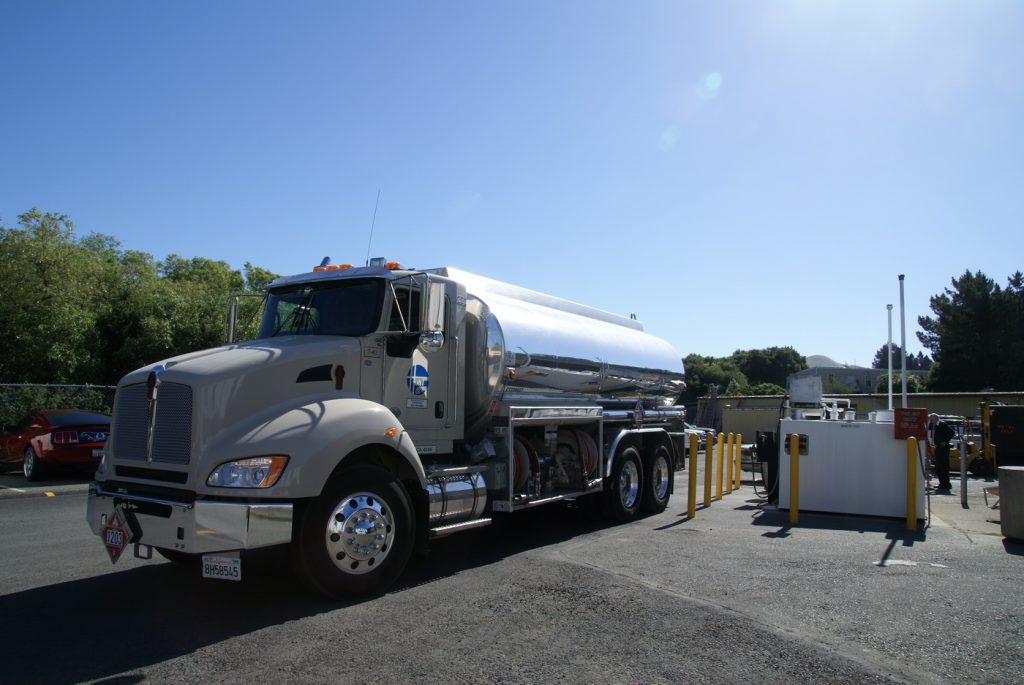 Bulk Fuel Delivery - Hunt and Sons, Inc.
